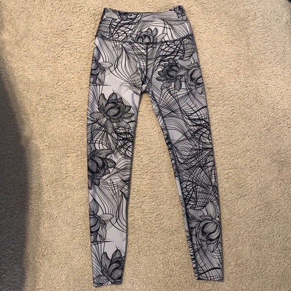 Beyond Yoga Pants - Beyond Yoga Reversible Leggings